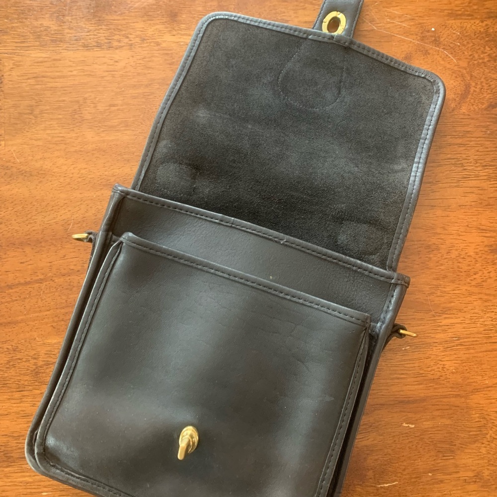 Vintage coach station bag (strap not original) - Picture 7 of 9